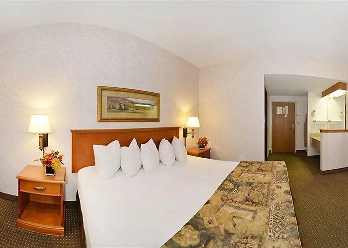 The Biltmore & Main Avenue 2* Fargo