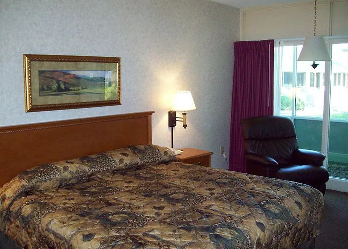 The Biltmore & Main Avenue Hotel 2*