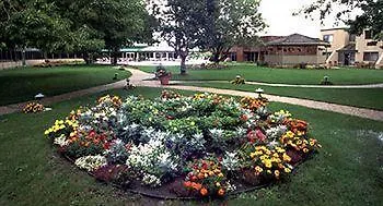 The Biltmore & Main Avenue 2* Fargo